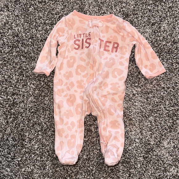Carters Brand Footie Pajamas "Little Sister" Size 0-3 Months Great Condition - Picture 1 of 5